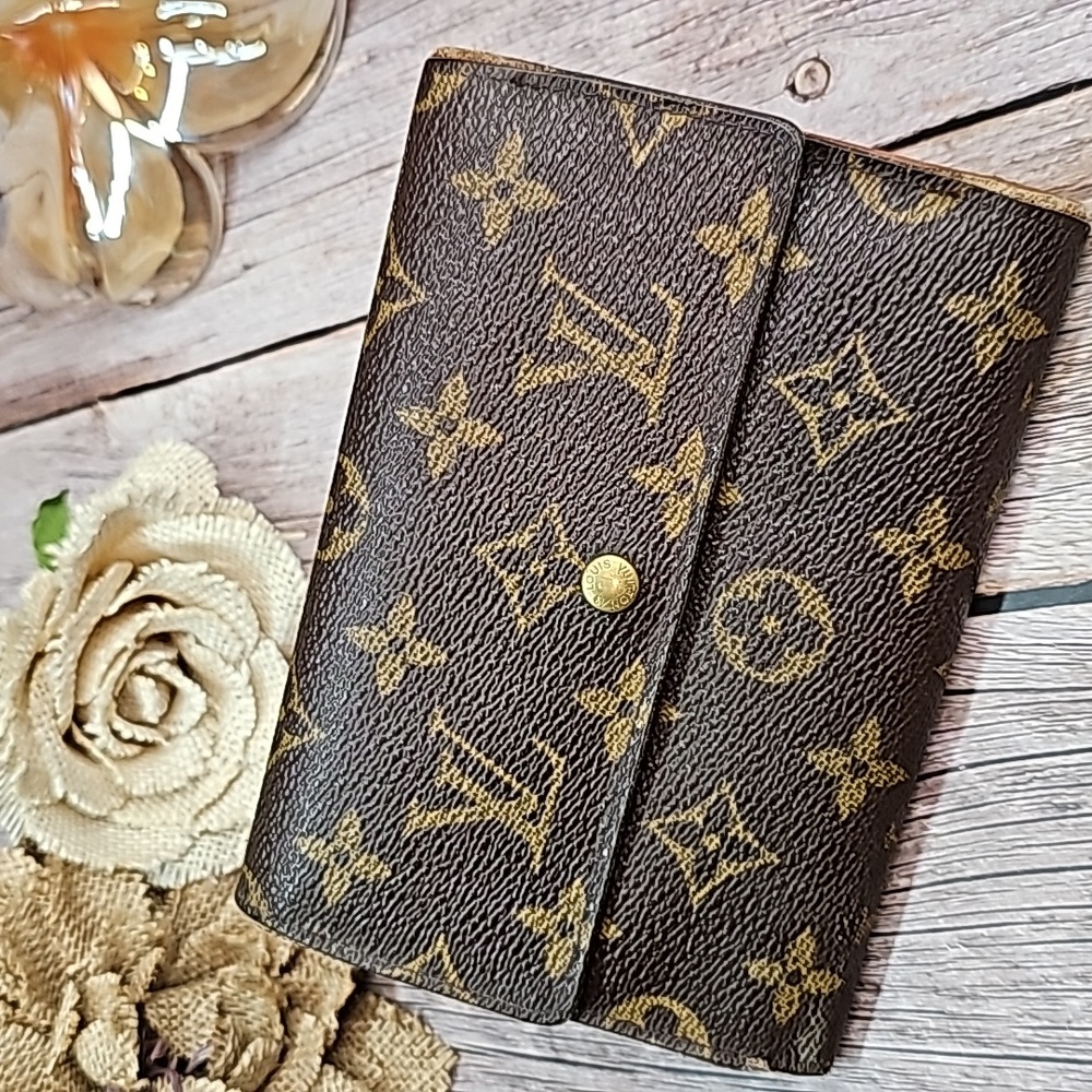AUTHENTIC LOUIS VUITTON MONOGRAM SNAP TRIFOLD WALLET W/BOX